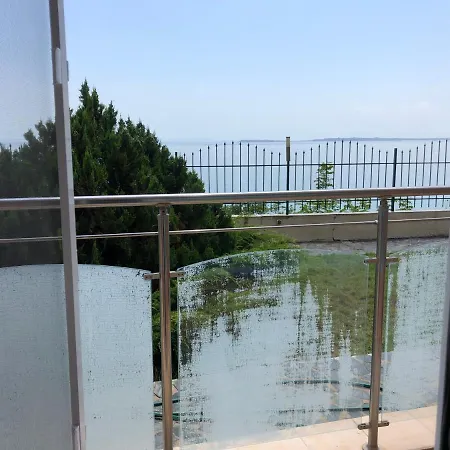 Apartment Coral корал бийч Sveti Vlas