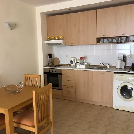 Apartment Coral корал бийч *
